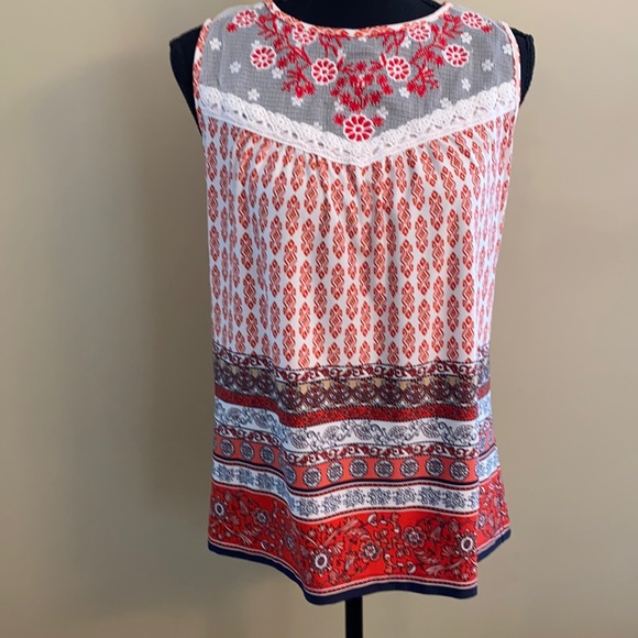 2/$15- NEW DIRECTIONS TOP- petite - Picture 1 of 5